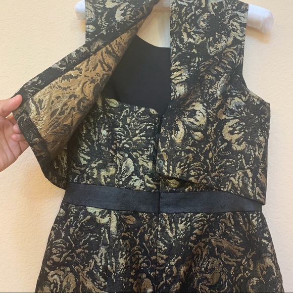 Cynthia Steffe Gold Floral Jacquard Popover Dress - Picture 9 of 14